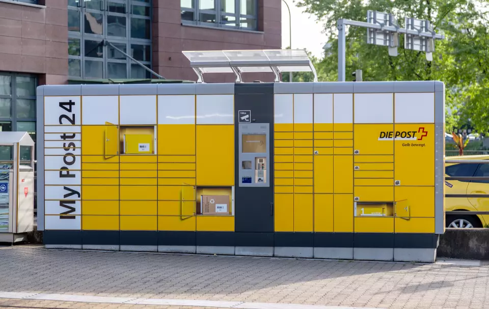 DHL parcel locker in Switzerland